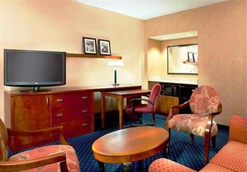 фото отеля Courtyard by Marriott Atlanta Gwinnett Mall