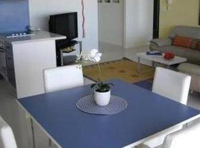 фото отеля Zenith Ocean Front Apartments
