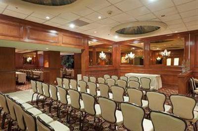фото отеля Radisson Hotel Newport Beach