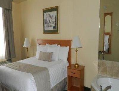 фото отеля Days Inn Orillia