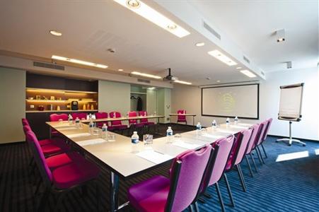 фото отеля Holiday Inn Paris-Porte De Clichy