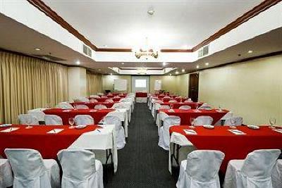 фото отеля Berjaya Manila Hotel - Philippines
