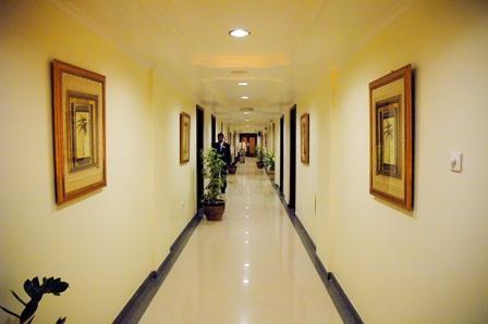 фото отеля Safeer Continental Hotel