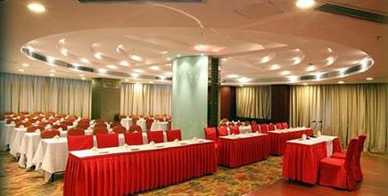 фото отеля St.Rich Hotel