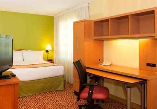 фото отеля TownePlace Suites Seattle Southcenter