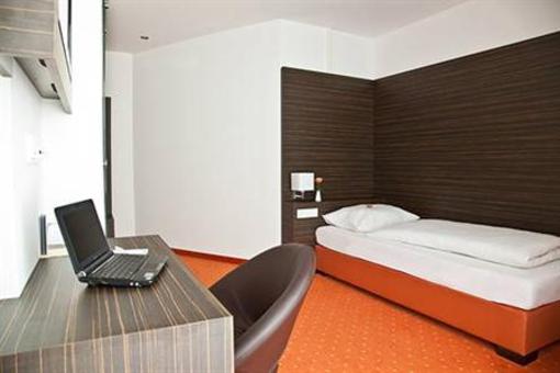 фото отеля Hotel Zeppelin