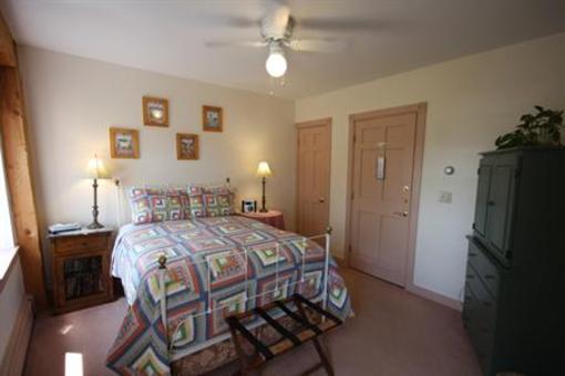 фото отеля Maple Hill Farm B&B Inn
