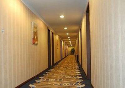фото отеля Dongfeng Hotel