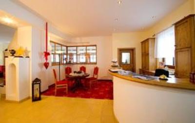 фото отеля Hotel Huttenwirt Huttschlag