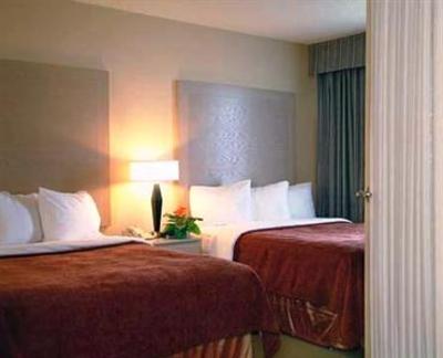 фото отеля Ramada Inn Saint Thomas