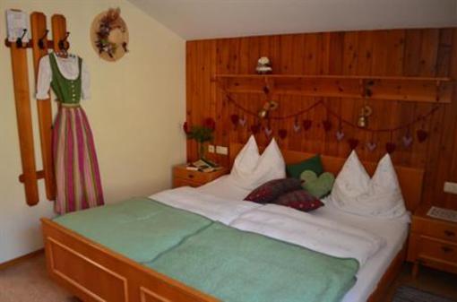 фото отеля Appartement-Pension Fahrnberggut
