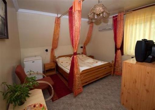 фото отеля Apartman Hotel Sarvar