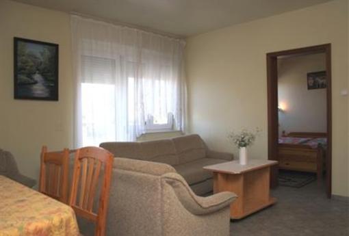 фото отеля Apartman Hotel Sarvar