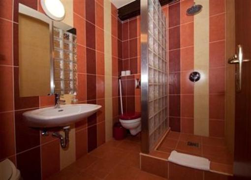 фото отеля Apartman Hotel Sarvar