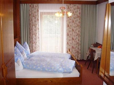 фото отеля Bauernhof Ur-Plaiknerhof