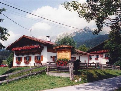 фото отеля Bauernhof Ur-Plaiknerhof