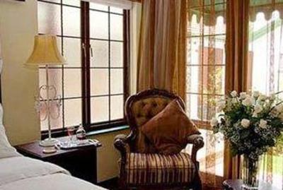 фото отеля A White Rose Guest House