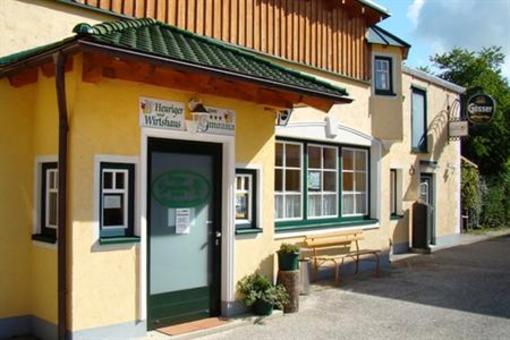 фото отеля Gastehaus zum Gmoana