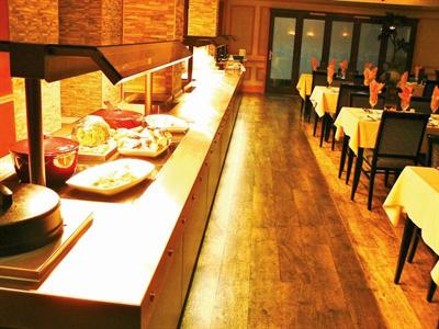 фото отеля BEST WESTERN Manor Hotel