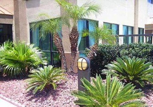 фото отеля Econo Lodge Inn & Suites Diamondhead