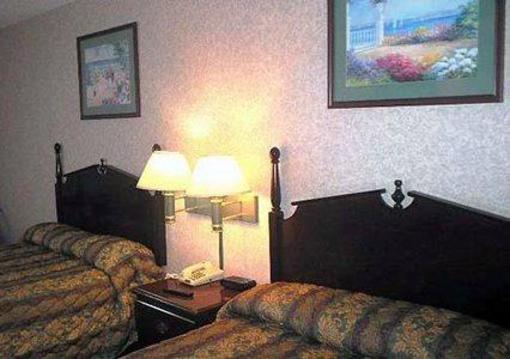 фото отеля Econo Lodge Inn & Suites Diamondhead