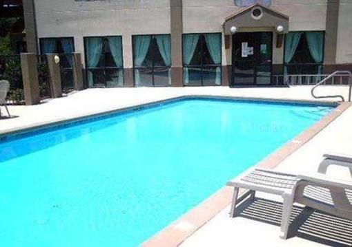 фото отеля Econo Lodge Inn & Suites Diamondhead