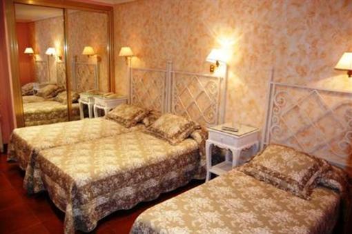 фото отеля Hostal Goya