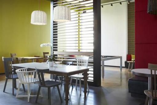 фото отеля Alt Hotel Toronto Pearson