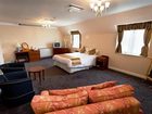 фото отеля Pear Tree Inn and Country Hotel