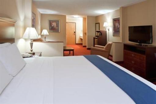 фото отеля Holiday Inn Express Mt. Vernon