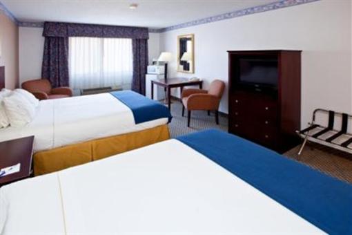 фото отеля Holiday Inn Express Elkhart North - I-80 90 Ex. 92