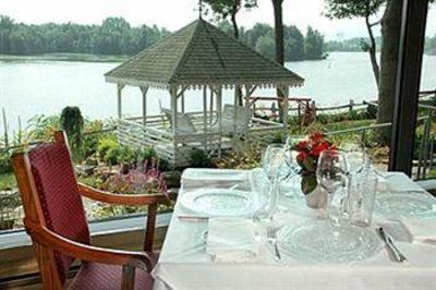 фото отеля Hostellerie Les Trois Tilleuls