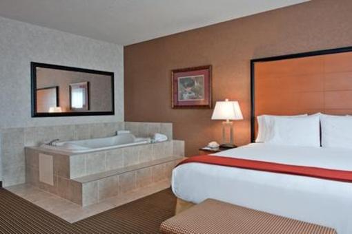 фото отеля Holiday Inn Express Hotel & Suites Calgary South
