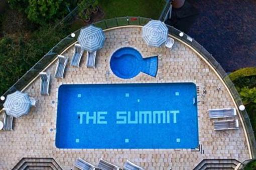 фото отеля Summit Central Apartment Hotel
