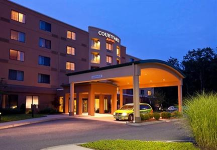 фото отеля Courtyard Providence Lincoln