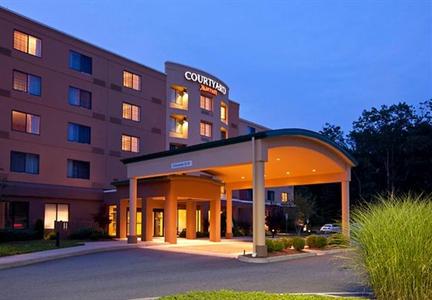 фото отеля Courtyard Providence Lincoln