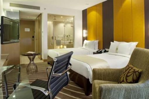 фото отеля Holiday Inn Mumbai International Airport