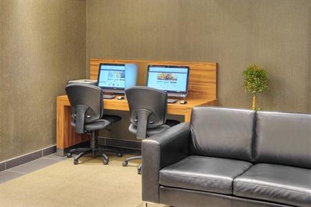 фото отеля Quality Hotel Downtown Montreal