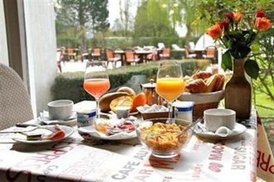 фото отеля Hotel Du Golf Cabourg