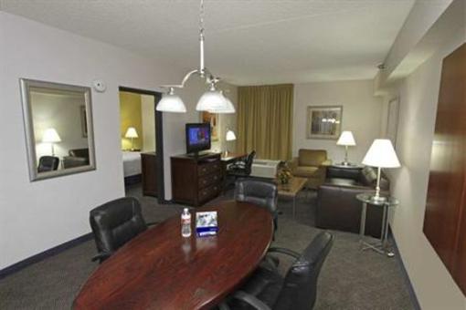 фото отеля Hampton Inn Wichita West