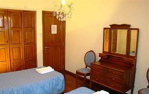 фото отеля Hostal El Cerrito