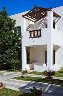 фото отеля Gaia Village Hotel Tingaki