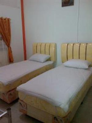 фото отеля Grace Hostel Padang