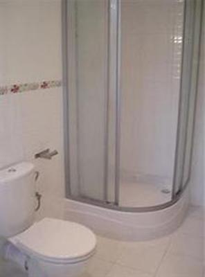фото отеля Rent-a-Pad Apartments