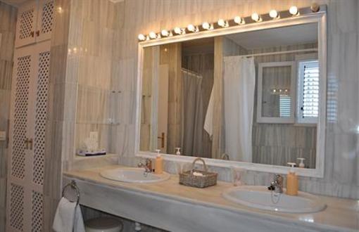 фото отеля Hotel Village Ibiza