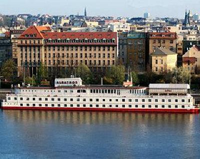 фото отеля Botel Albatros