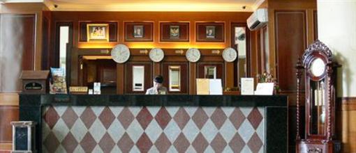 фото отеля Hotel Royal Regal Surabaya