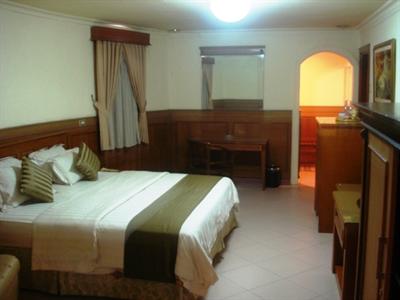 фото отеля Hotel Royal Regal Surabaya