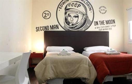фото отеля Le Grand Hostel