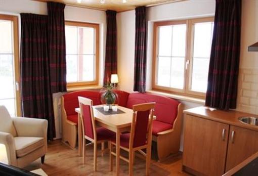 фото отеля Haus Sion Apartments Maria Alm am Steinernen Meer